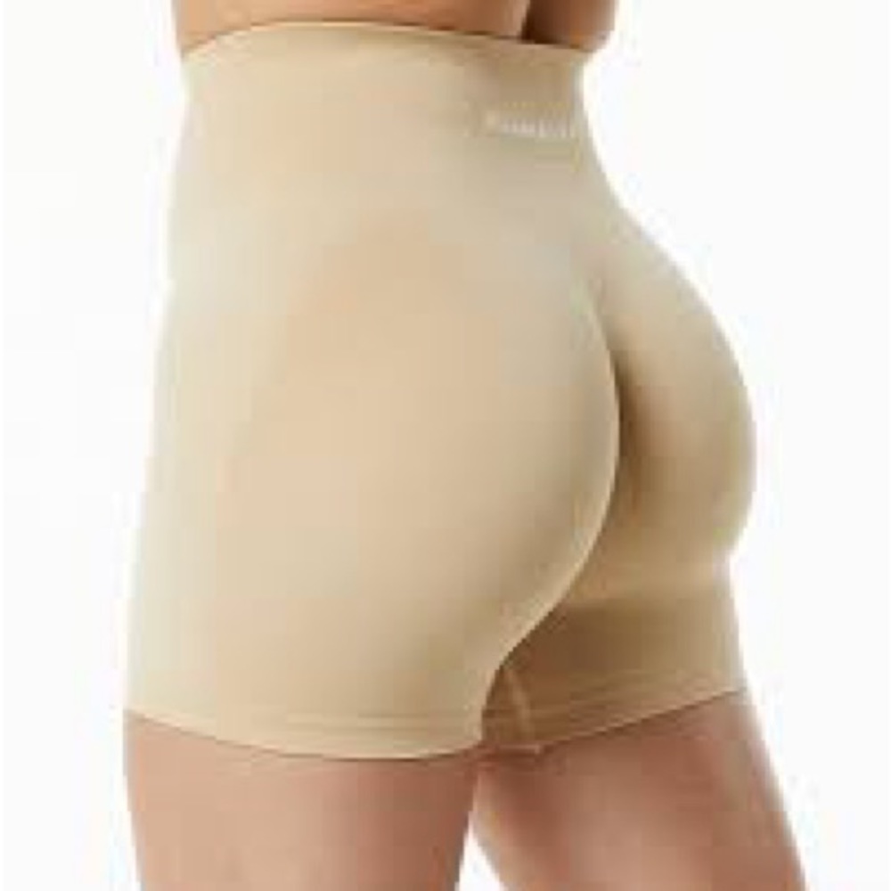 Alphalete Amplify Shorts sz Small Hazelnut New